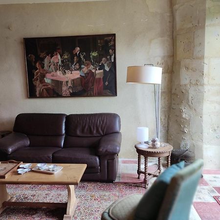 Le Gite De Sissi Lavardin  Bagian luar foto