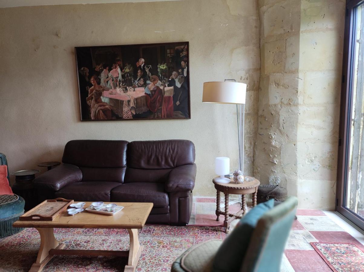 Le Gite De Sissi Lavardin  Bagian luar foto